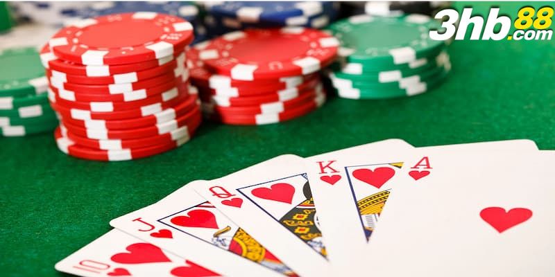 Các vòng đấu đầy căng thẳng trong ván poker